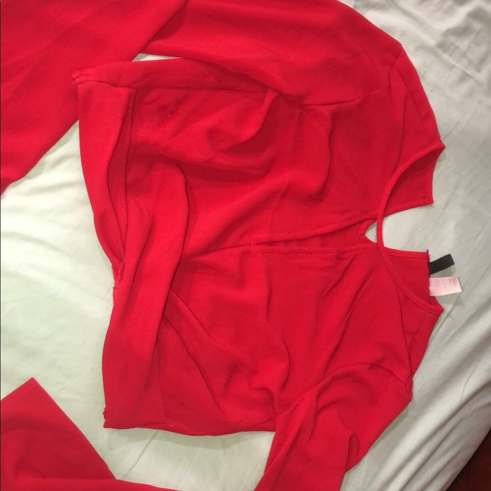 H&M red go out shirt